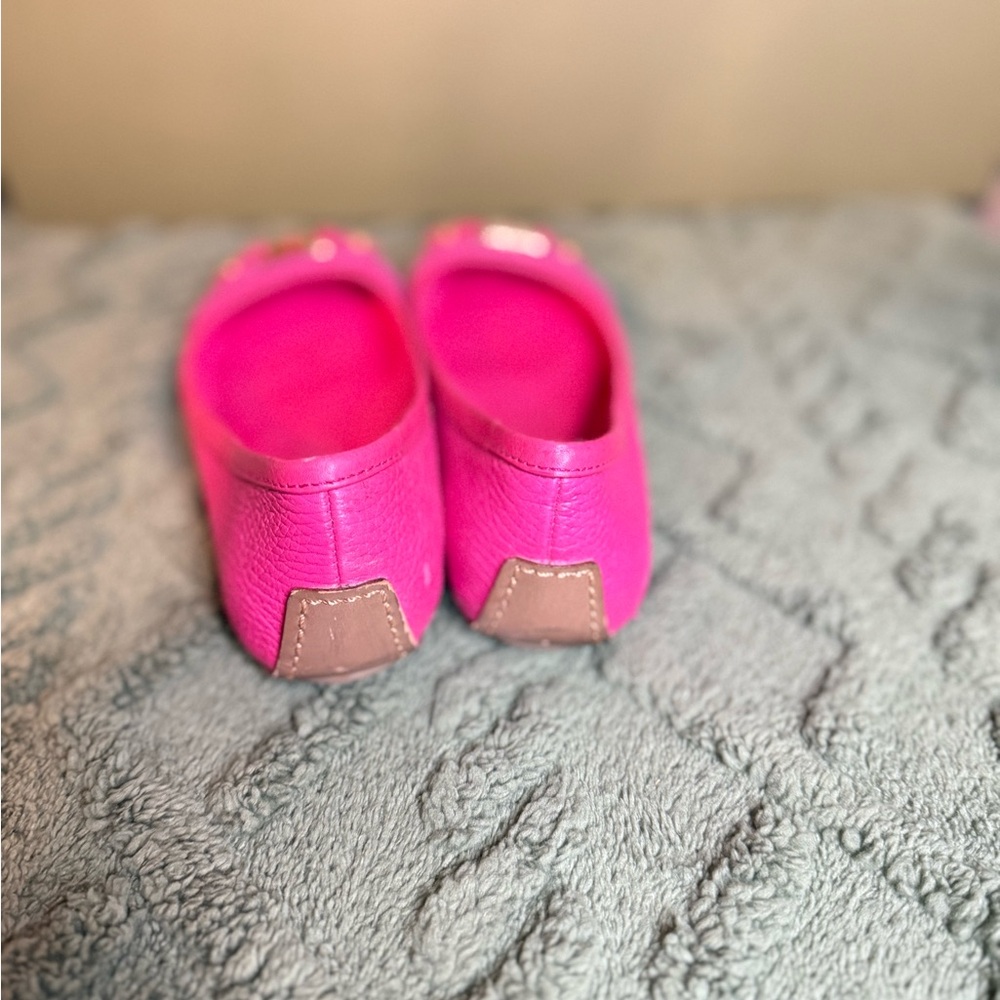 Tory Burch Pink Flats with Gold Accent - Picture 4 of 6